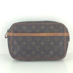 Authentic Vintage Louis Vuitton Pouchette